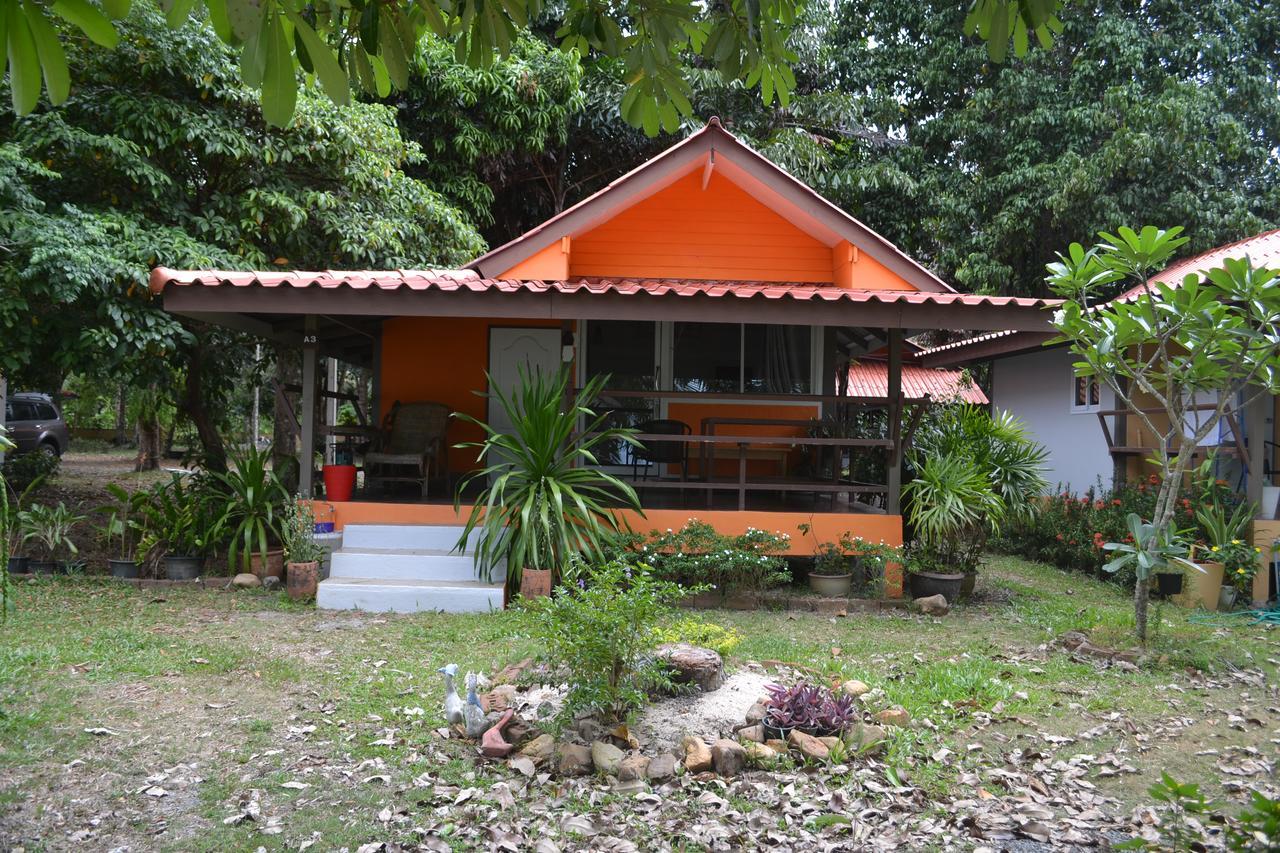 Baan Chid Talay Hotel Koh Chang Exterior photo